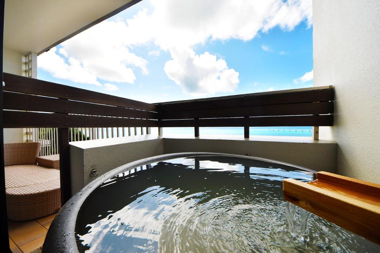 Senagajima Island Resort & Spa Tomigusuku Екстер'єр фото