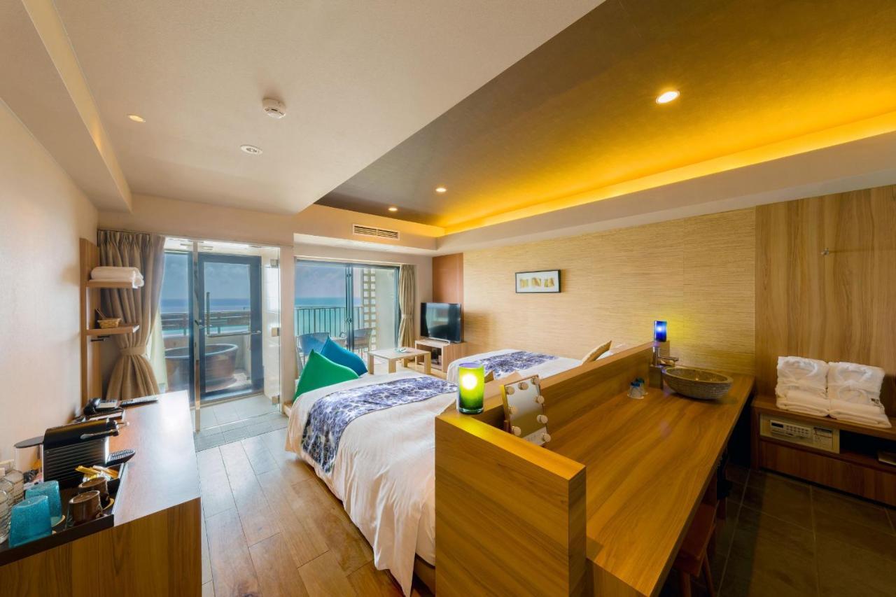 Senagajima Island Resort & Spa Tomigusuku Екстер'єр фото