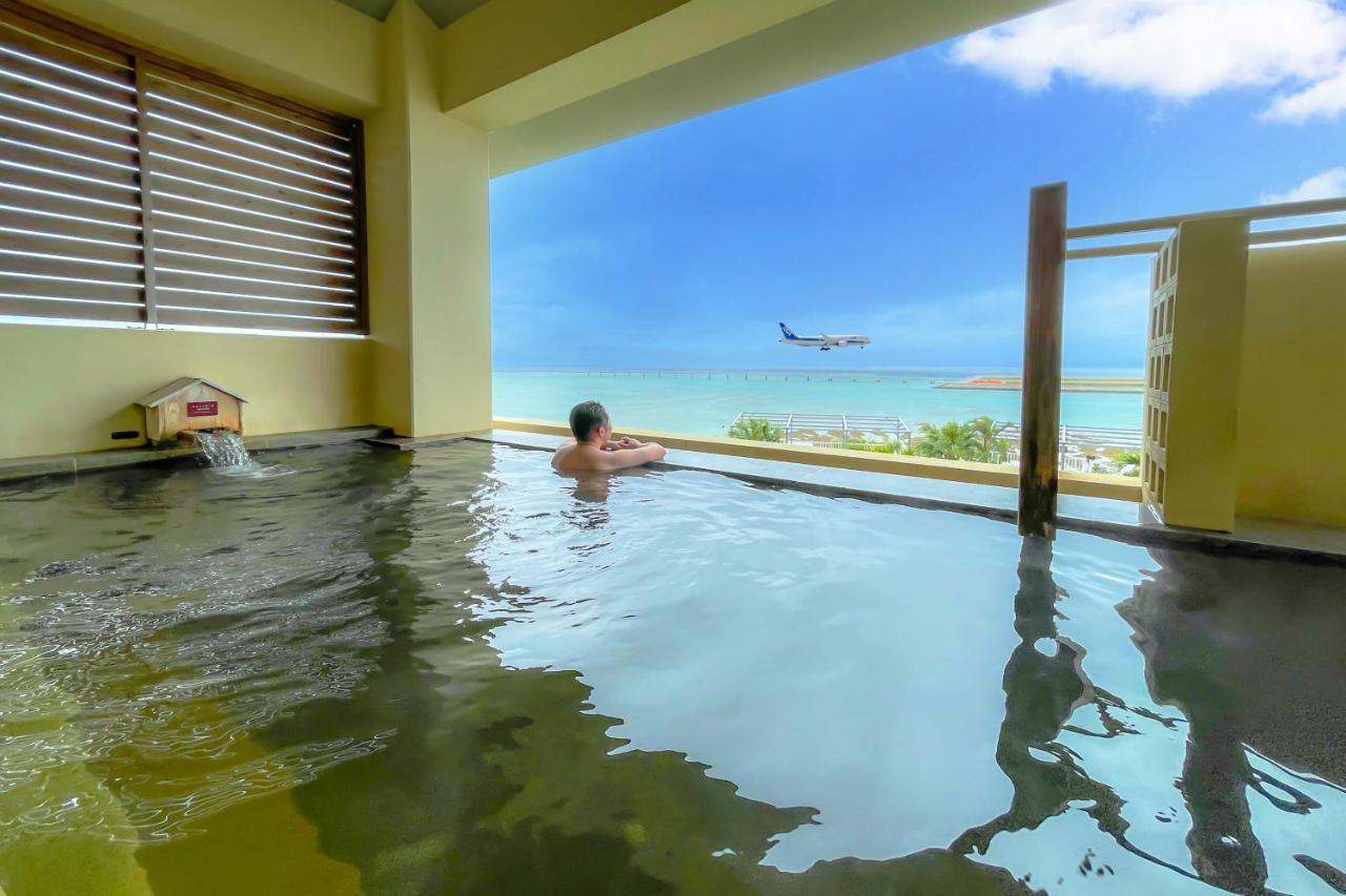 Senagajima Island Resort & Spa Tomigusuku Екстер'єр фото
